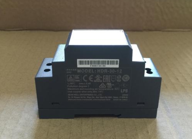 明緯可編程電源供應器為實驗數據精準賦能